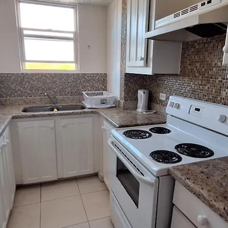 Seaview Property 3B Two Bedroom Apt Hasting Towers Bridgetown Exterior photo