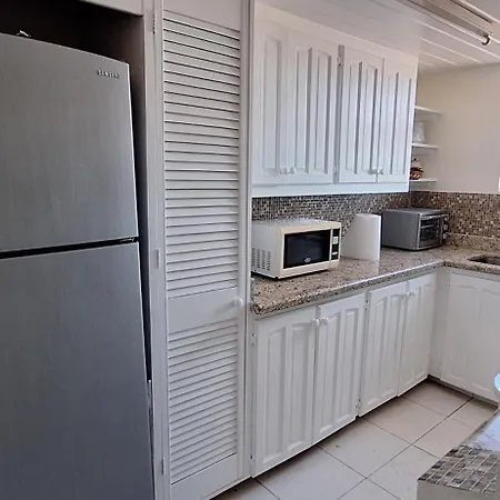 Seaview Property 3B Two Bedroom Apt Hasting Towers Bridgetown Exterior photo